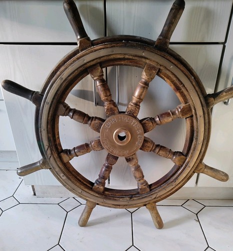 Altes holz steuerrad - ,