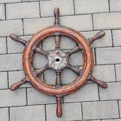 Altes holz steuerrad - holz,
